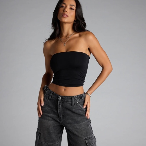 Windsor Effortless Energy Smoothing Strapless Crop Tube Top Black - Picture 3 of 8